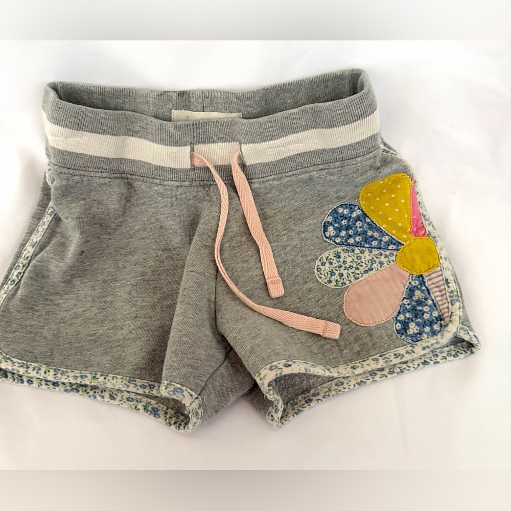 MINI BODEN Gray Floral Patch Kids Shorts